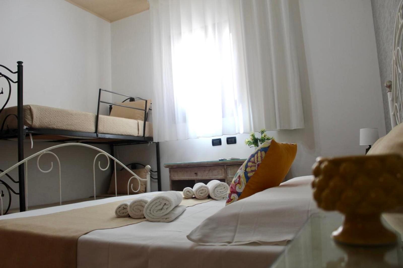 Il Cortile Hotel ซานวิโต โลคาโป ภายนอก รูปภาพ